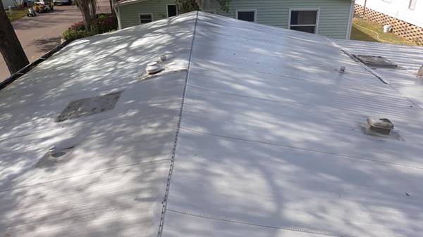 Roof cleaning tampa